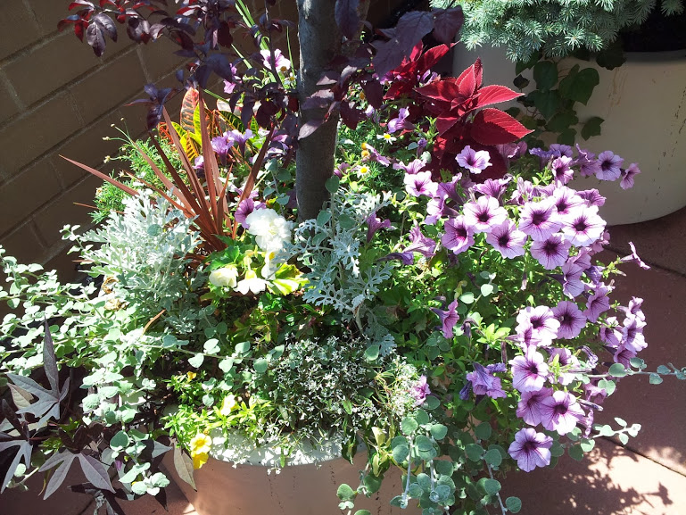 Custom flower planter